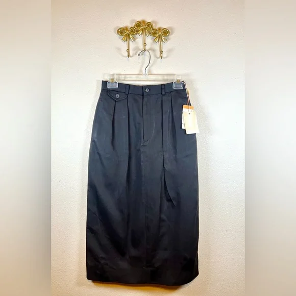 Sold - Picture 1 of 6